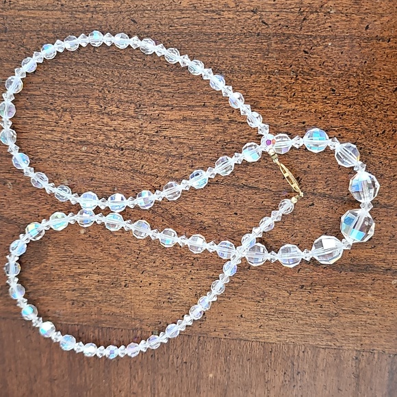 Aurora Borealis Crystal Bead Vintage Necklace - Picture 6 of 8